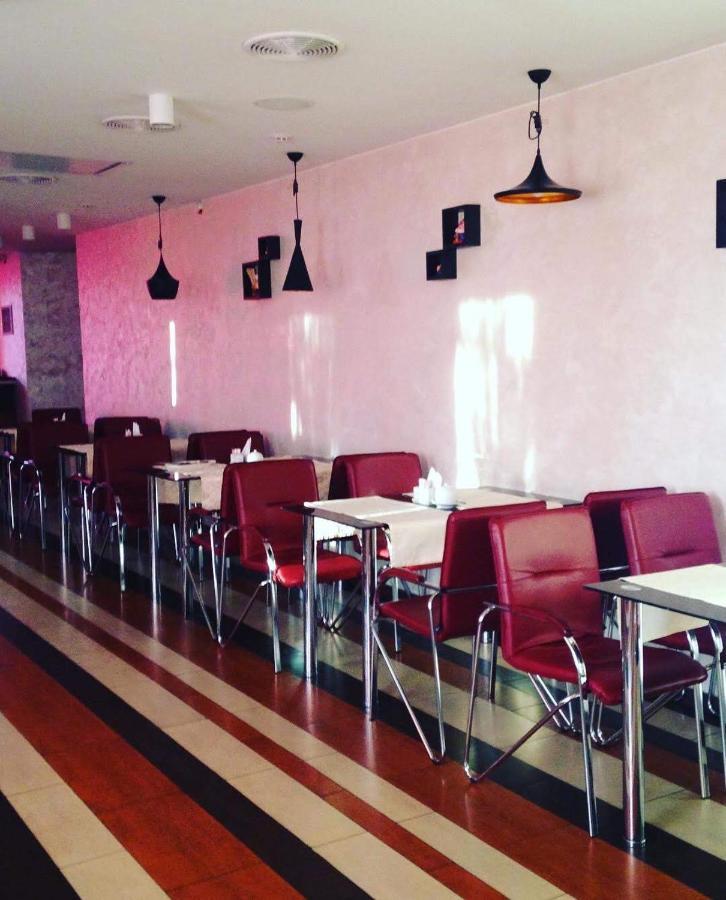 Hotel Kalyna Kharkov Luaran gambar