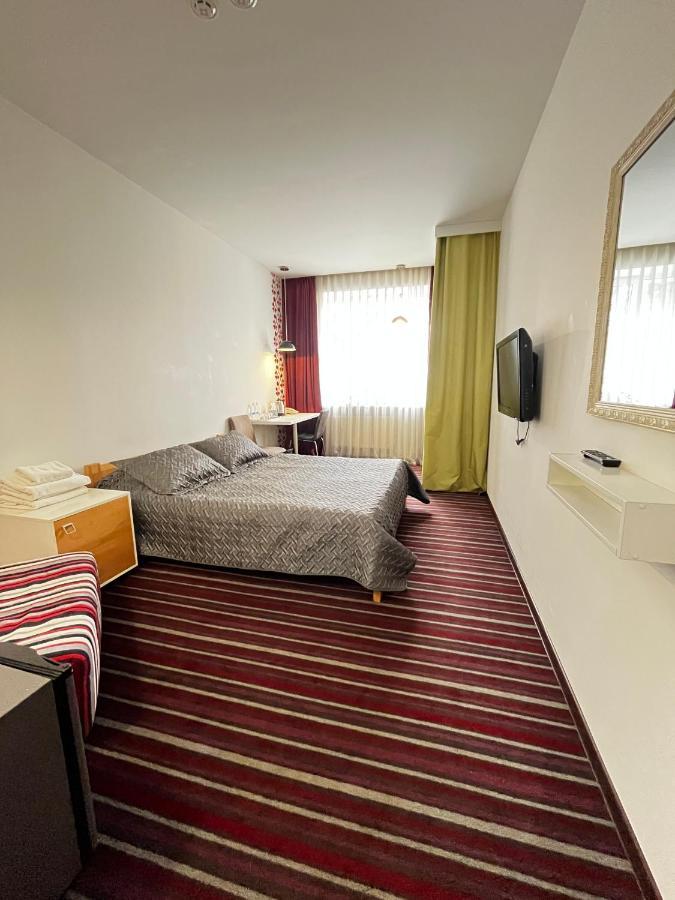 Hotel Kalyna Kharkov Luaran gambar