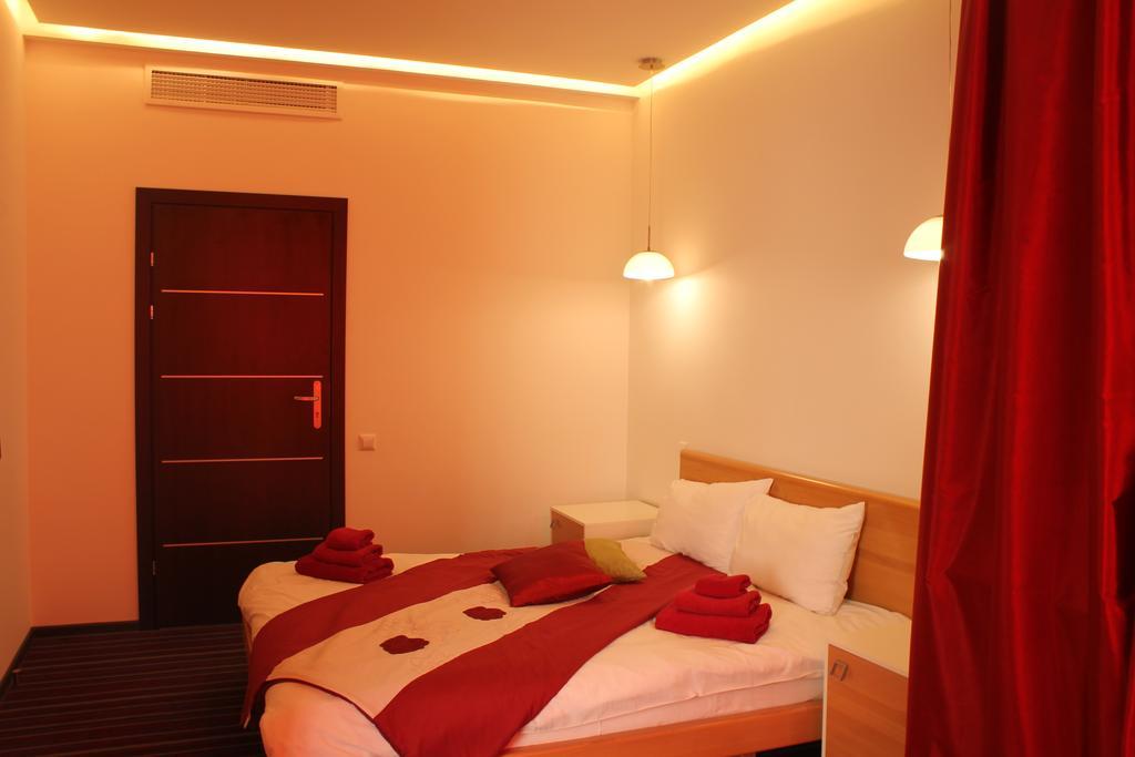 Hotel Kalyna Kharkov Luaran gambar