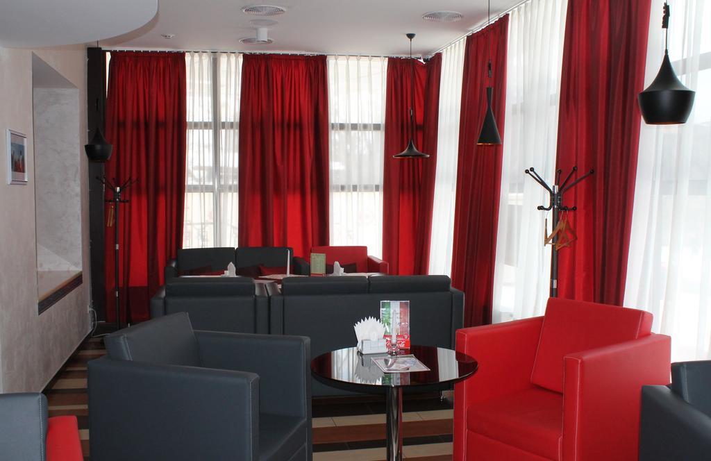 Hotel Kalyna Kharkov Luaran gambar