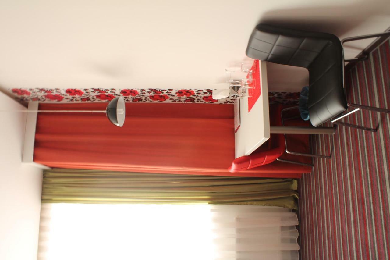 Hotel Kalyna Kharkov Luaran gambar